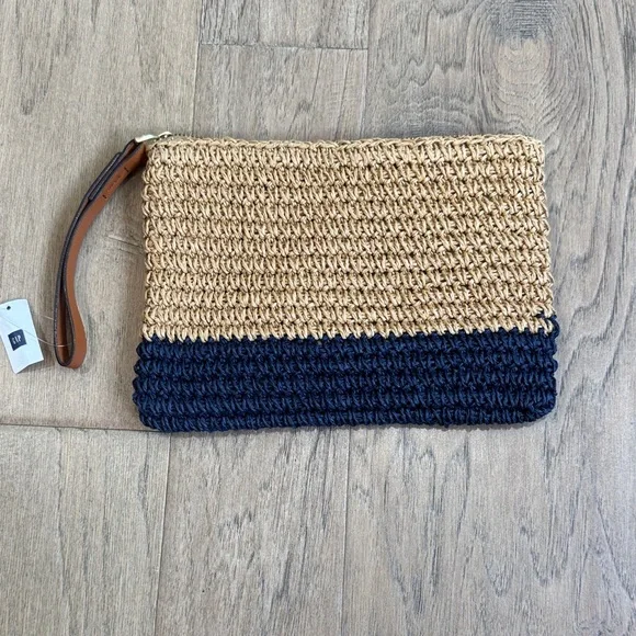 NWT GAP Raffia Colorblock Pouch with Zipper - Picture 1 of 7